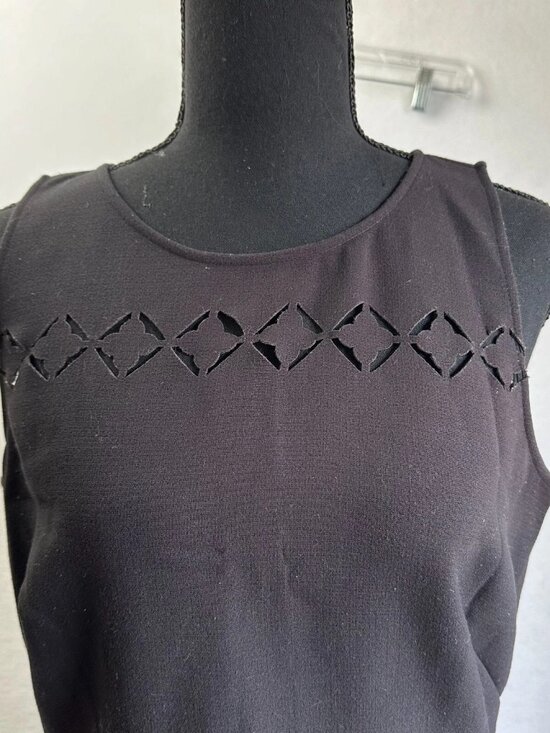 Ann Taylor Loft dress Women 8 Little Black LBD Sleeveless Cut Out Lace cocktail - Picture 3 of 6